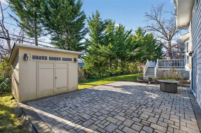 $1,649,000 | 1 Peppermill Road, Roslyn, NY 11576