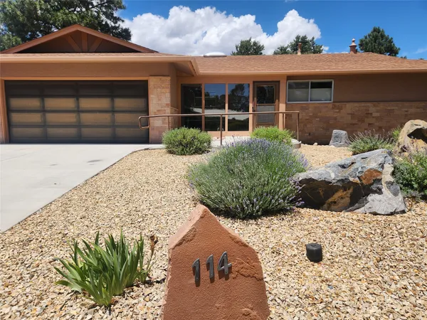 $539,000 | 114 Fort Union Avenue, White Rock, NM 87547