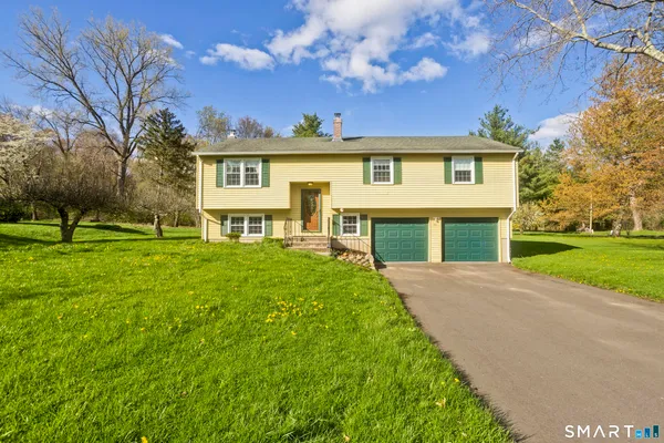 $349,900 | 4 Winthrop Road, Windsor, CT 06095