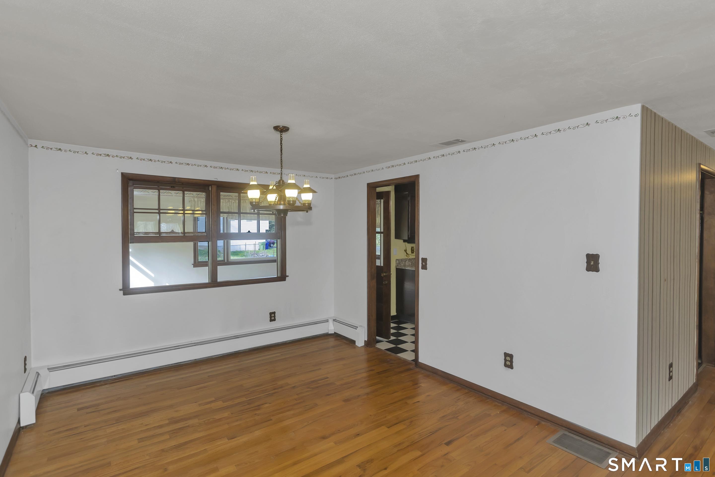 4 Winthrop Road Windsor, CT 06095 - Photo 9 of 37
