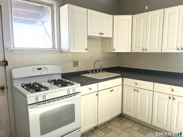 $2,550 | 48 Franklin Street, Unit 1, Danbury, CT 06810