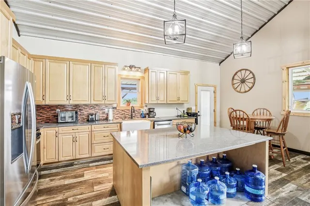 $912,000 | 301 Northwest 1601st Road, Holden, MO 64040