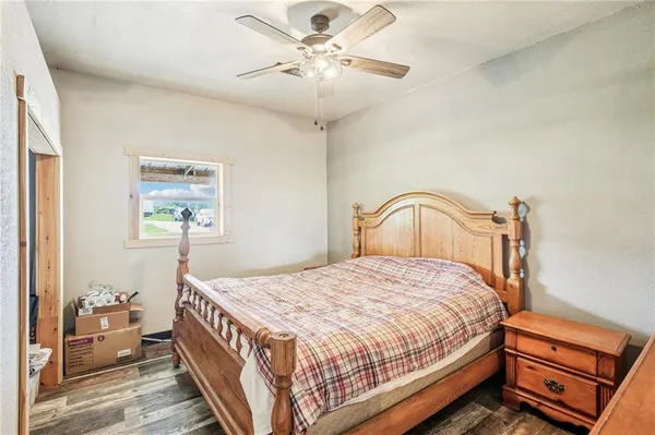 $912,000 | 301 Northwest 1601st Road, Holden, MO 64040