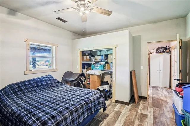 $912,000 | 301 Northwest 1601st Road, Holden, MO 64040