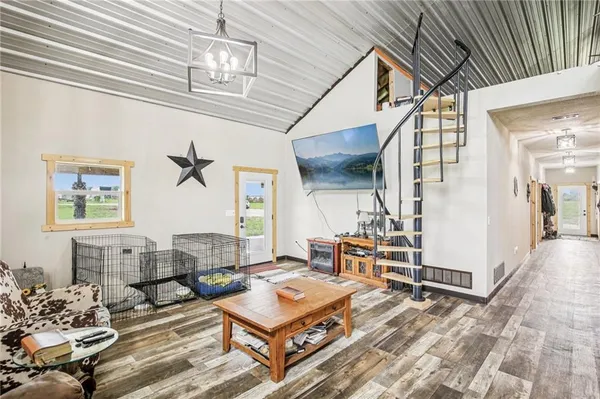 $912,000 | 301 Northwest 1601st Road, Holden, MO 64040