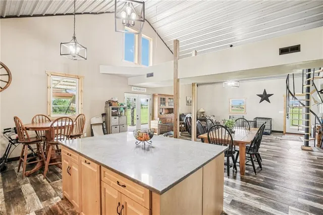 $912,000 | 301 Northwest 1601st Road, Holden, MO 64040