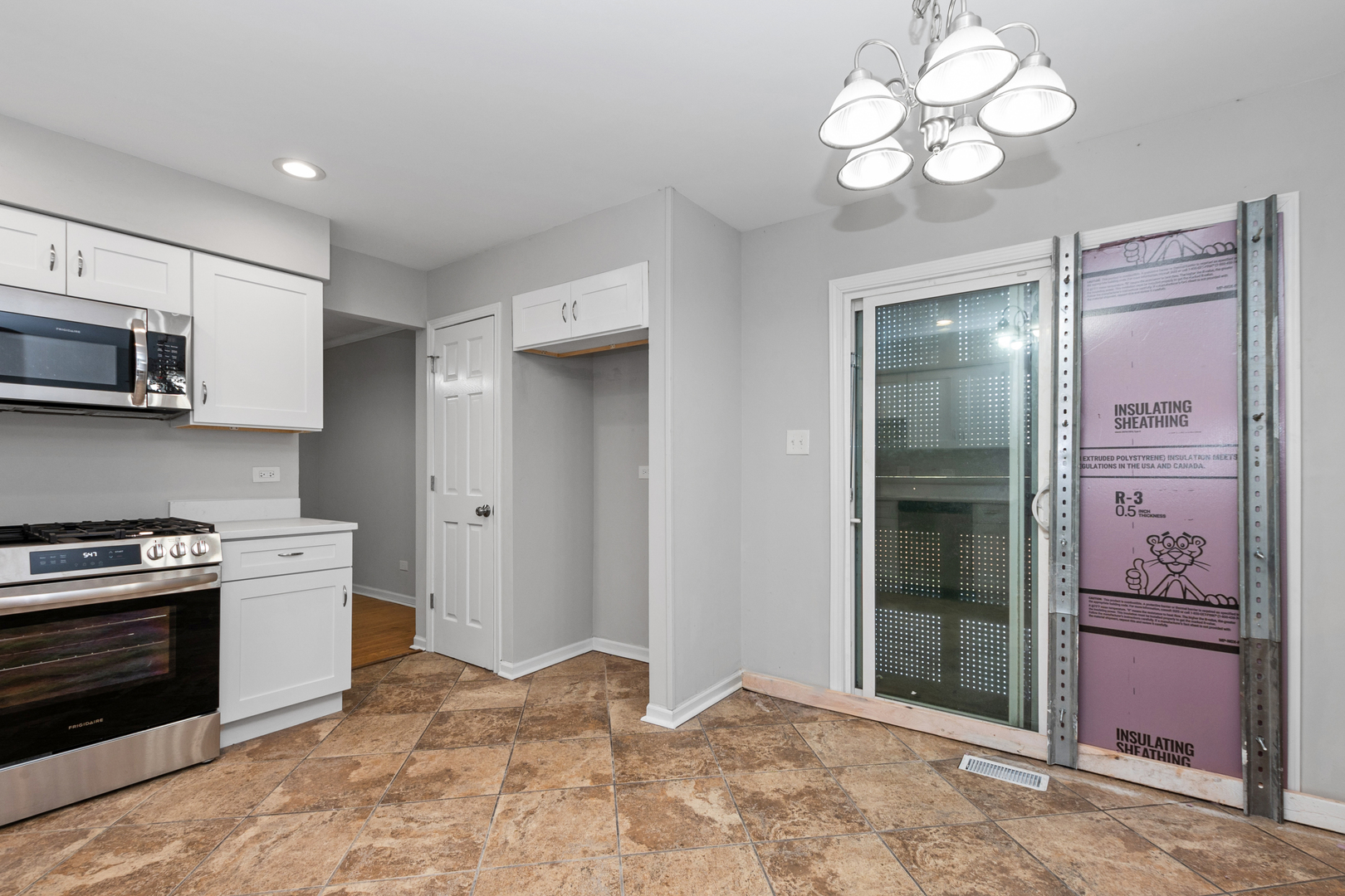 18205 Old Farm Road Lansing, IL 60438 - Photo 8 of 18 Gallery Image 8