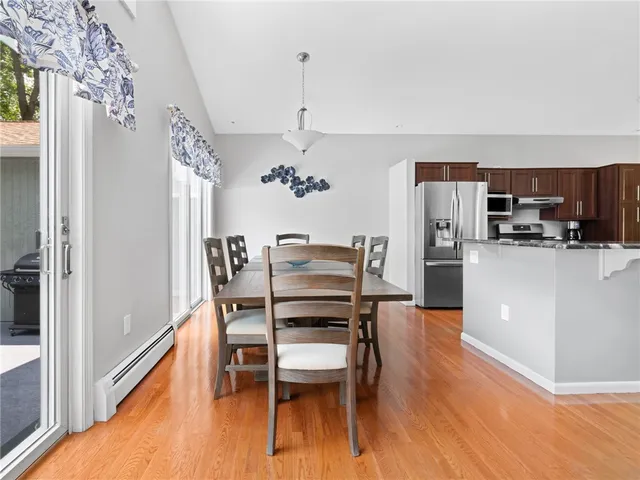 $1,050,000 | 154 Beechwood Drive, Cranston, RI 02921