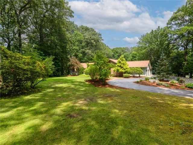 $1,050,000 | 154 Beechwood Drive, Cranston, RI 02921