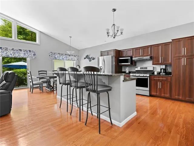 $1,050,000 | 154 Beechwood Drive, Cranston, RI 02921