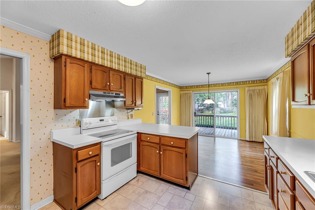 5103 Nantucket Road Greensboro, NC 27455 - Photo 13 of 37 Gallery Image 13