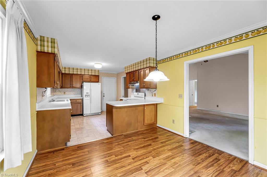 5103 Nantucket Road Greensboro, NC 27455 - Photo 9 of 37 Gallery Image 9