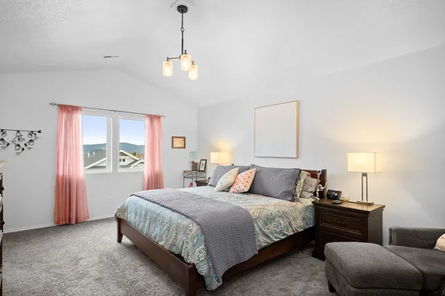 $450,000 | 18224 Selkirk Estates Road, Greenacres, WA 99016