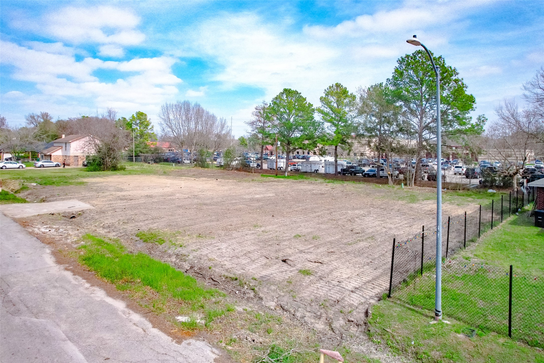 8524 Observatory Street Houston, TX 77088 - Photo 5 of 17 a backyard of a house with lots of green space