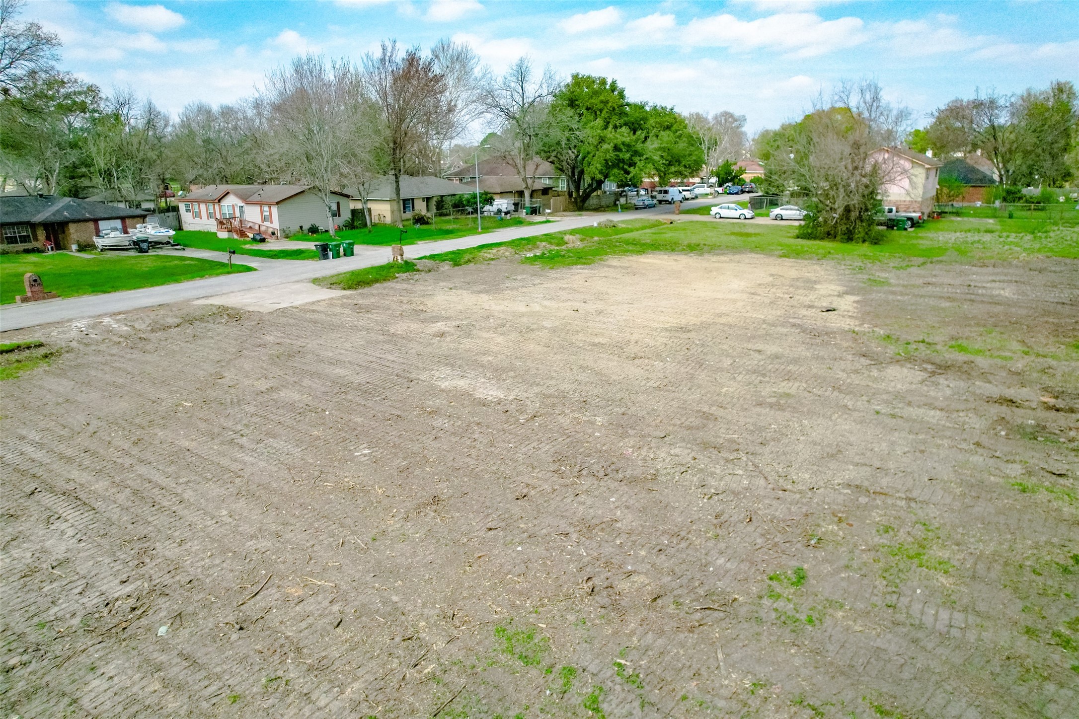 8524 Observatory Street Houston, TX 77088 - Photo 8 of 17 a view of a volley ball court