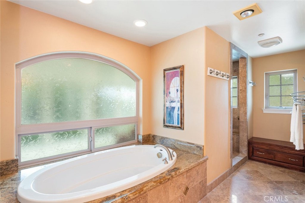 2328 Dos Lomas Fallbrook, CA 92028 - Photo 24 of 55 Main House, upstairs primary 2