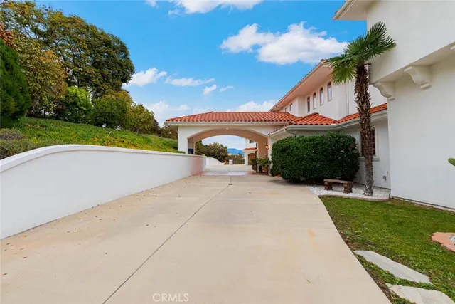 $1,799,000 | 2328 Dos Lomas, Fallbrook, CA 92028