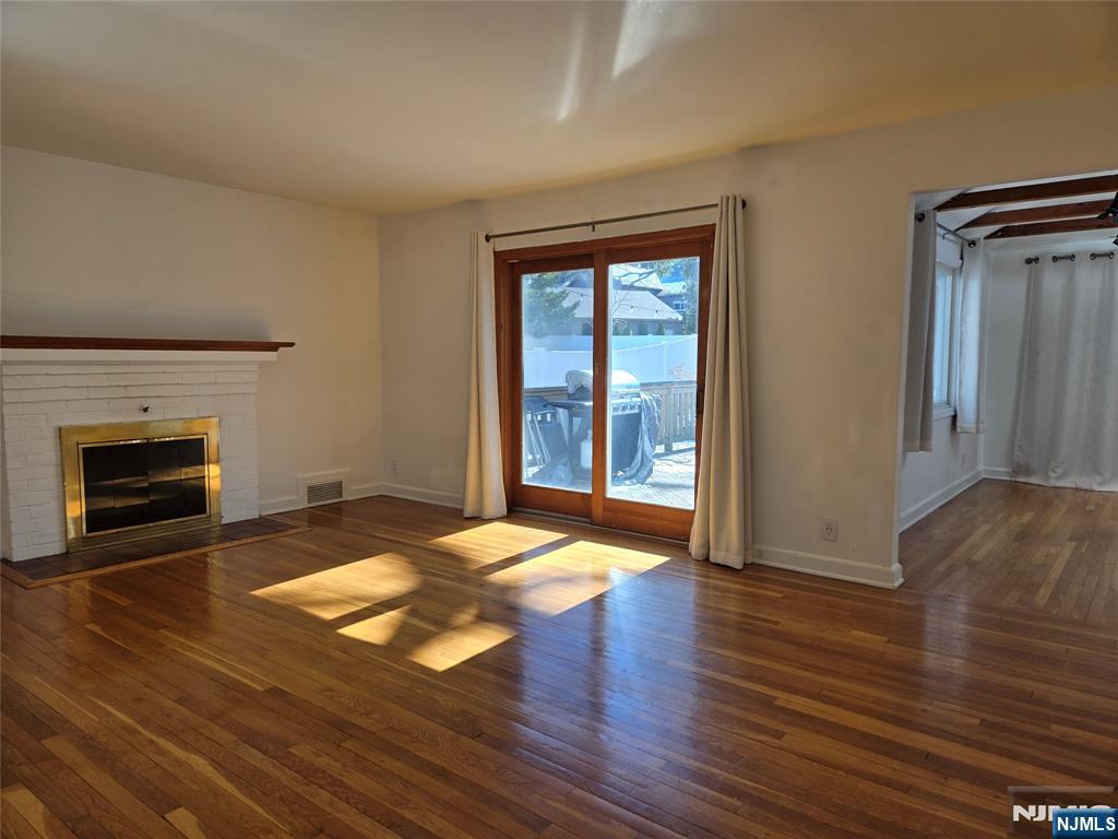 20 Buff Road Tenafly, NJ 07670 - Photo 4 of 25