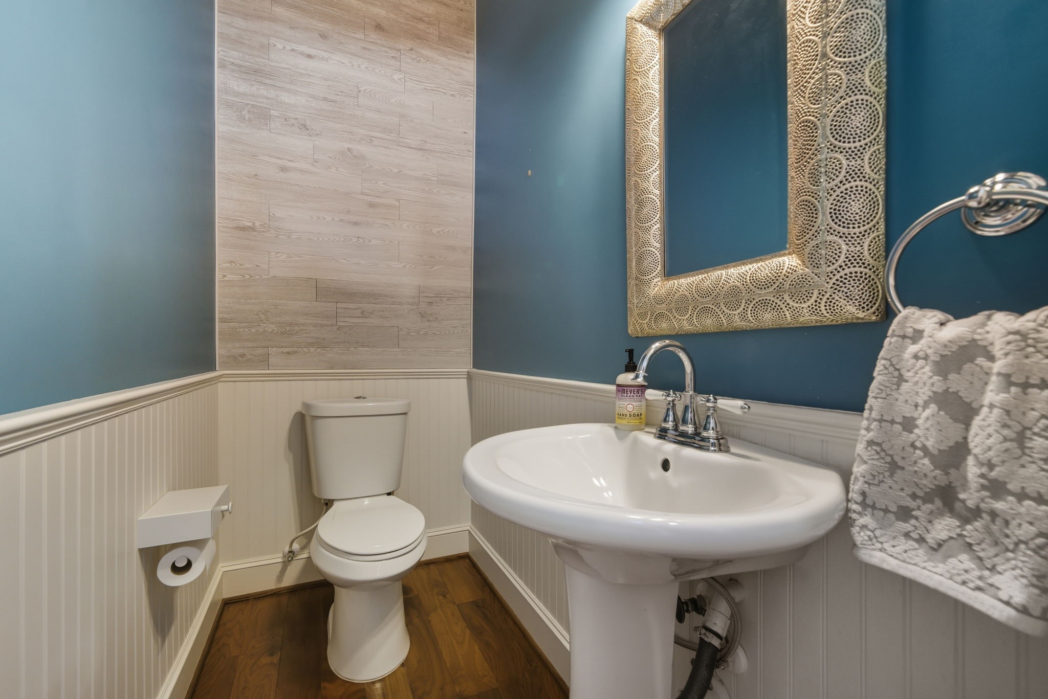 2011 Crockett Street Houston, TX 77007 - Photo 18 of 26 Half bath