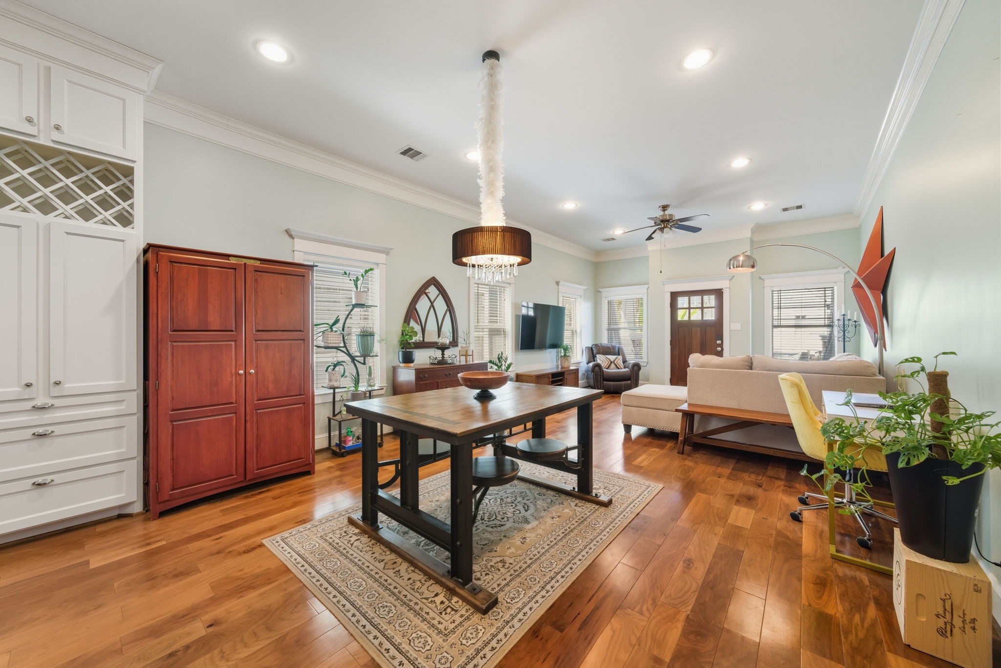 2011 Crockett Street Houston, TX 77007 - Photo 8 of 26 Standing in the dining space looking towards the front door. WOOD floors throughout - NO CARPET in this home!