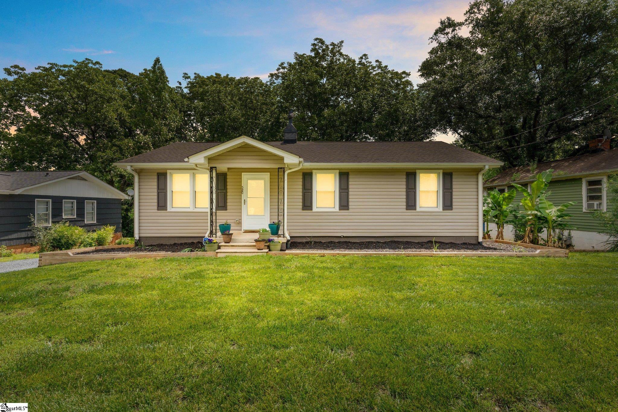 520 Ridgewood Drive Greer, SC 29651 - Photo 1 of 34 Gallery Image 1