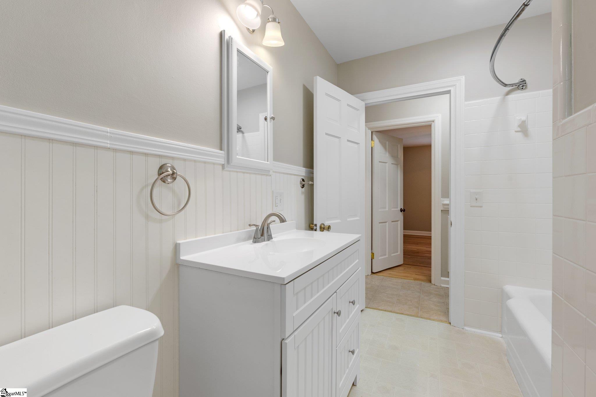 520 Ridgewood Drive Greer, SC 29651 - Photo 20 of 34 Gallery Image 20