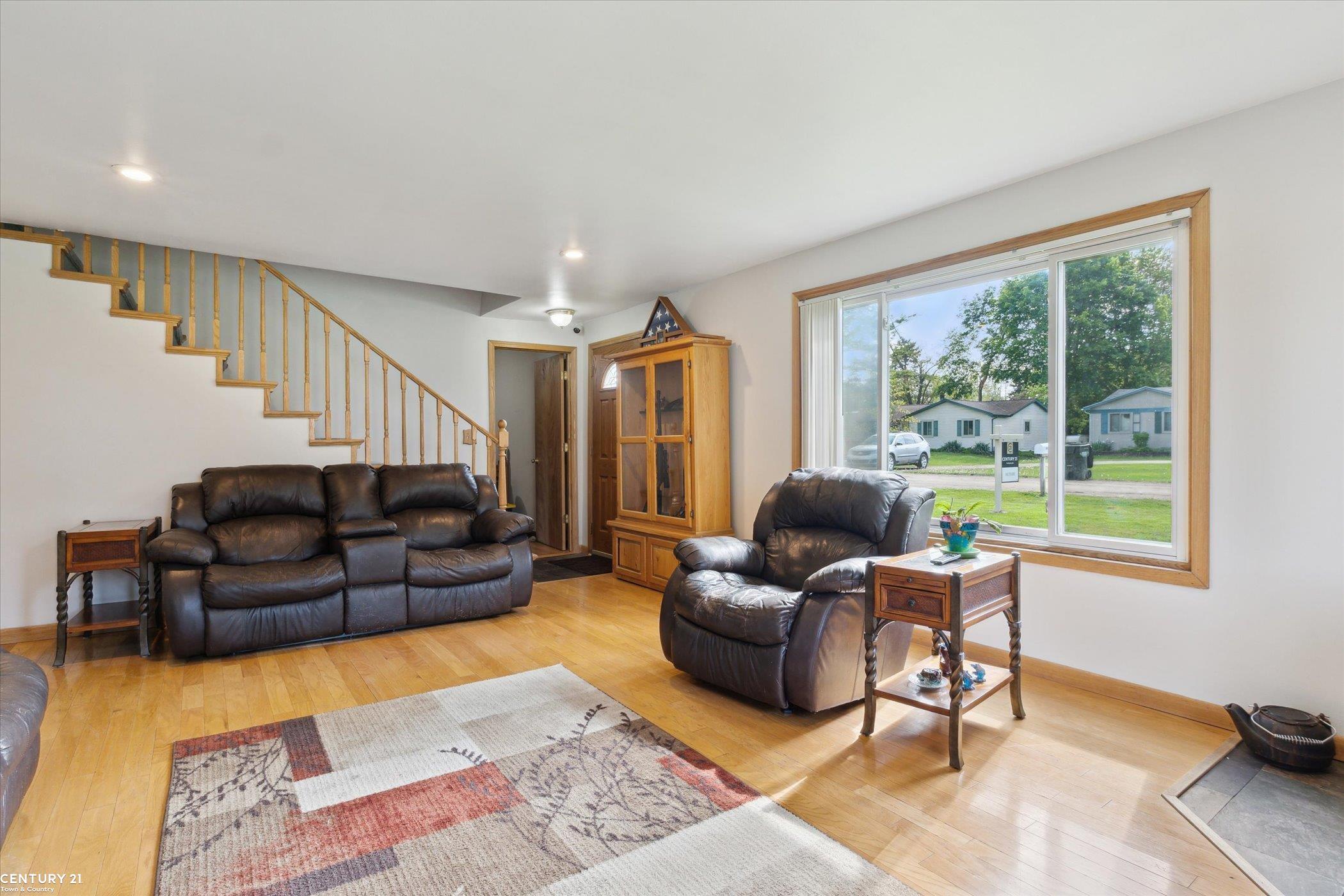 1497 Parke Street Rochester Hills, MI 48307 - Photo 5 of 33