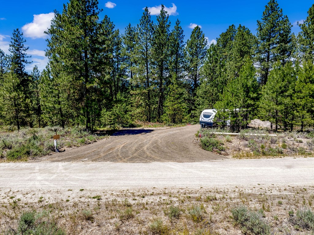 1497 Pine Ridge Drive, Unit 5 Cascade, ID 83611 - Photo 5 of 33