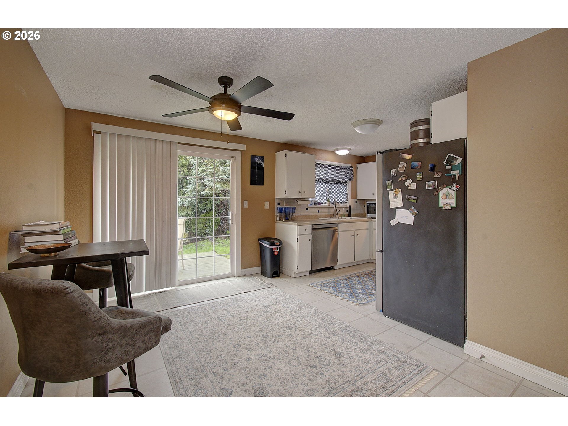 11612 Southwest 49th Avenue Portland, OR 97219 - Photo 16 of 21