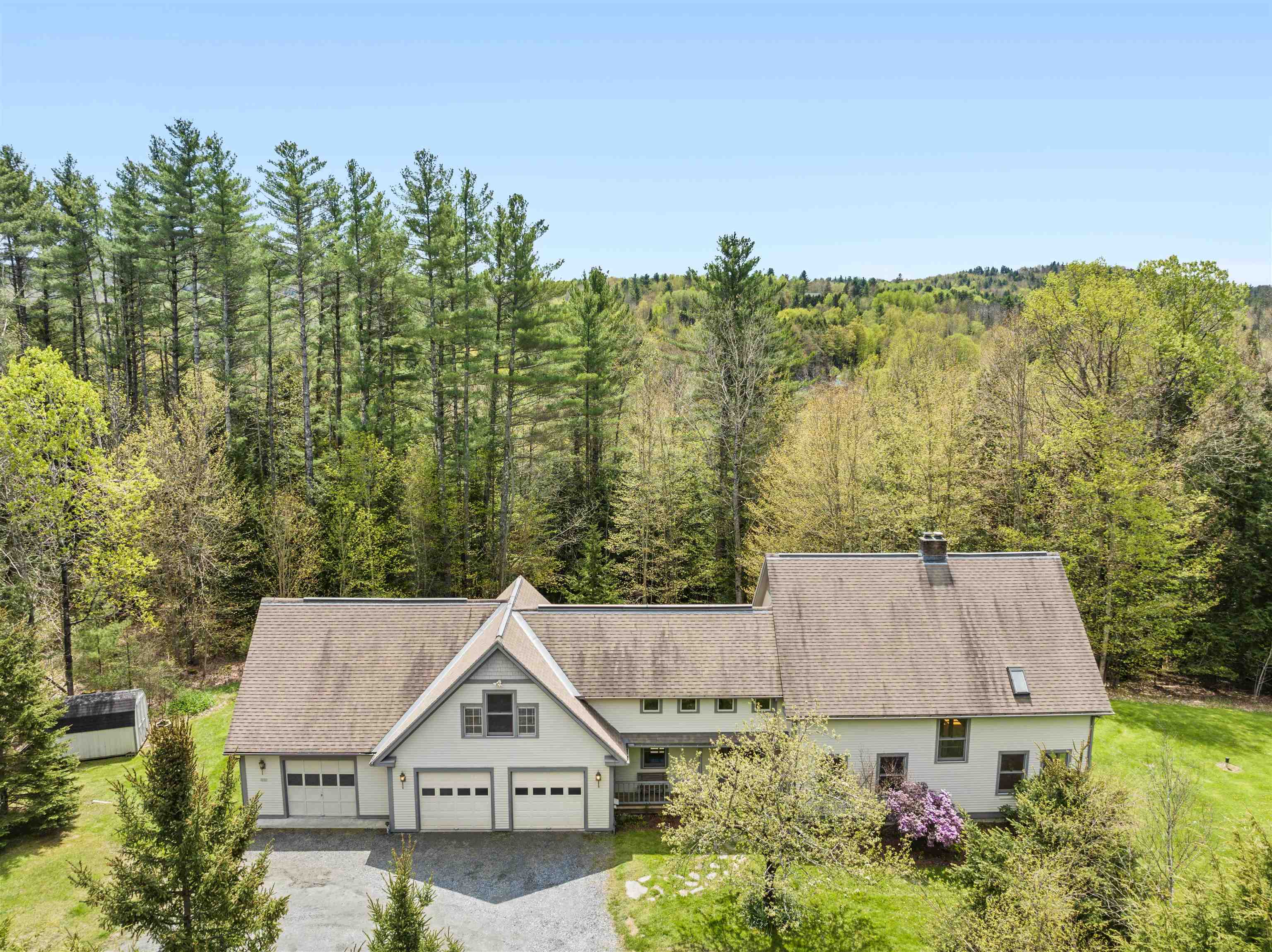 581 Perry Lea Road Waterbury, VT 05676 - Photo 10 of 60