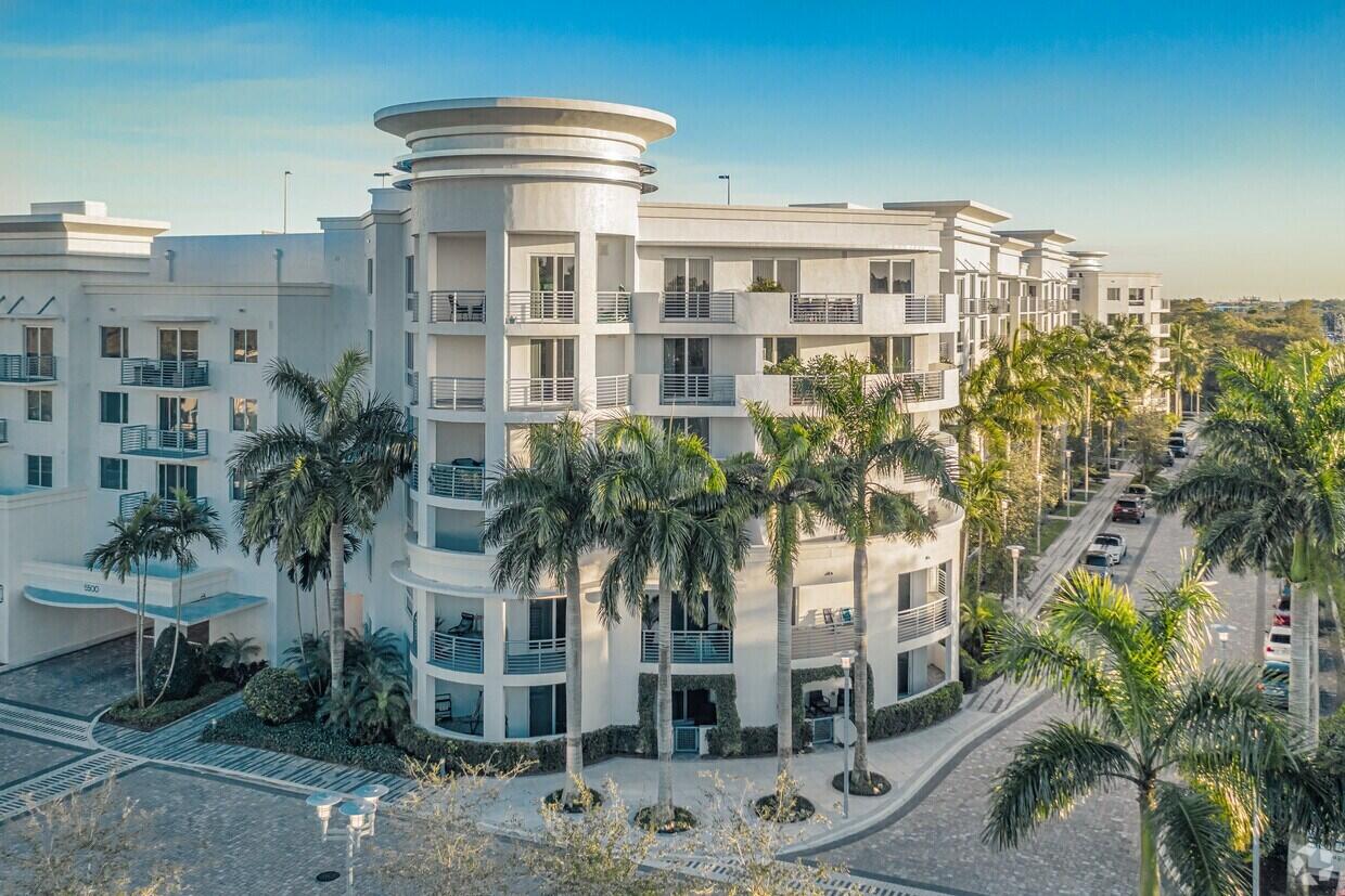 5500 North Military Trail Boca Raton, FL 33496 - Photo 11 of 11 a front view of a multi story building