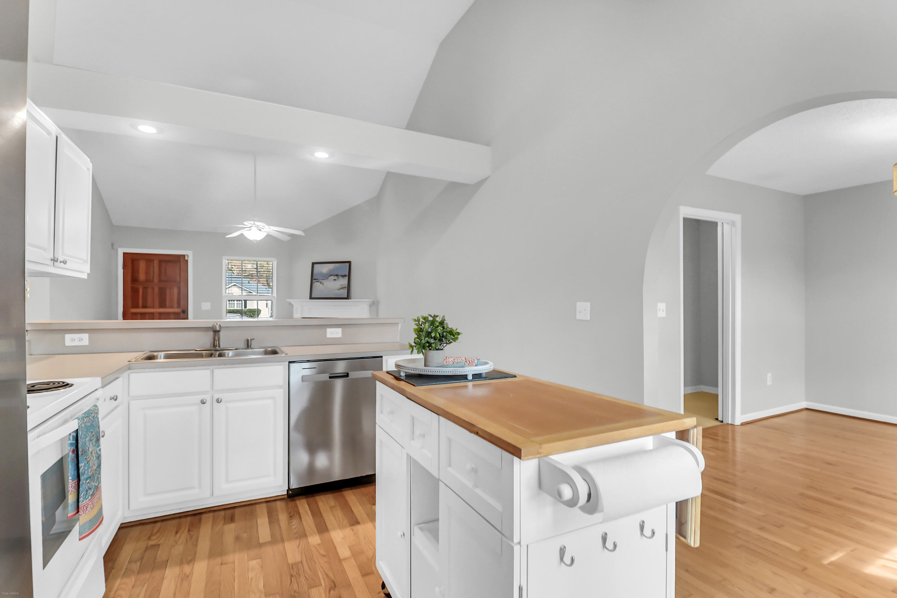 2629 Lani Court Charleston, SC 29414 - Photo 16 of 38 Kitchen