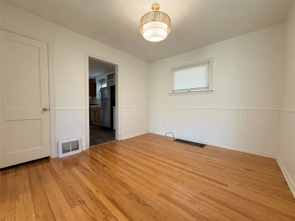 $2,000 | 2703 Watson Boulevard, Endicott, NY 13760