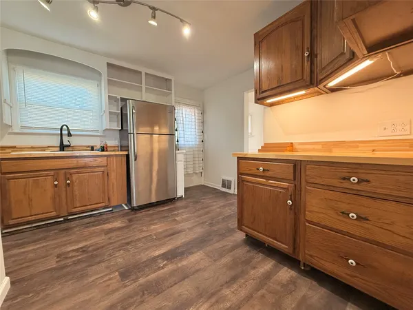 $2,000 | 2703 Watson Boulevard, Endicott, NY 13760