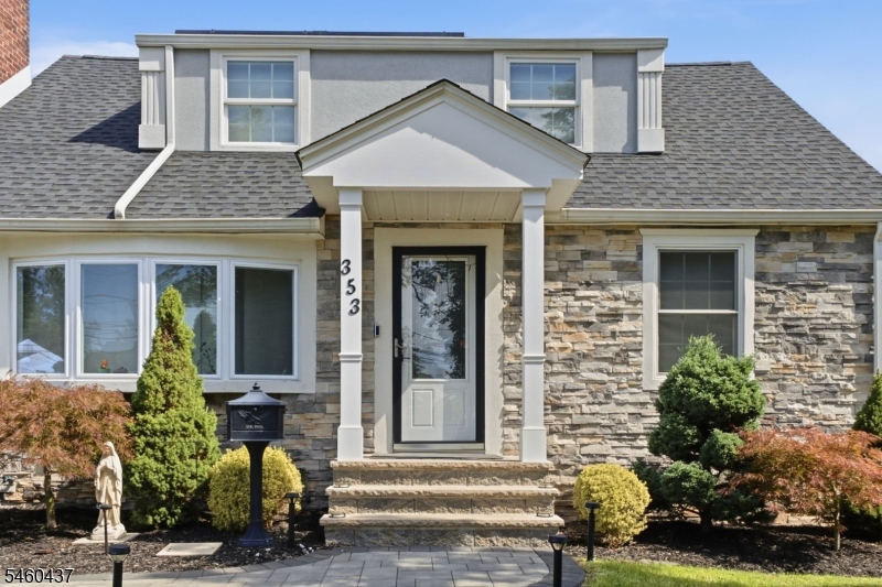353 Whitewood Road Union, NJ 07083 - Photo 6 of 38 Gallery Image 6