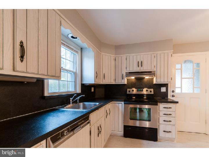 104 Providence Road Morton, PA 19070 - Photo 12 of 25 Kitchen