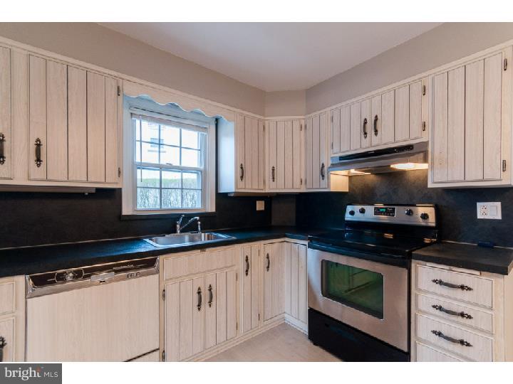 104 Providence Road Morton, PA 19070 - Photo 13 of 25 Kitchen