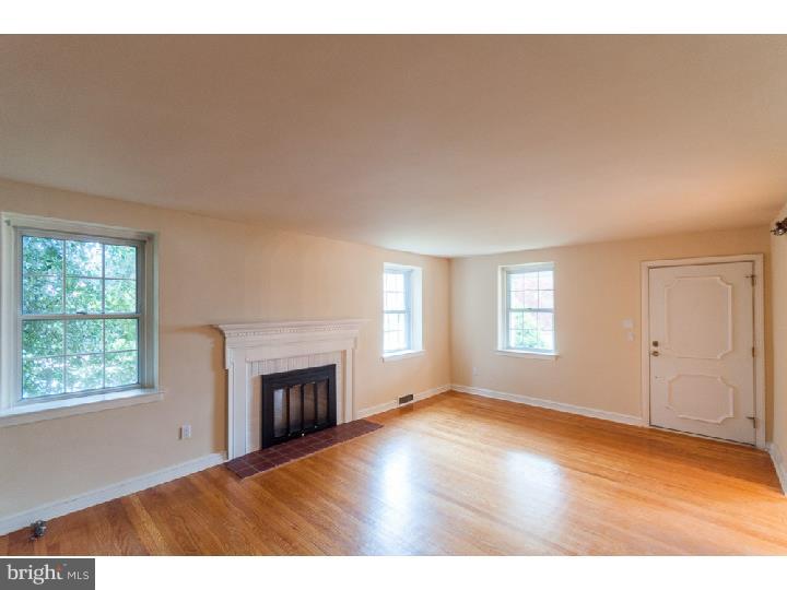 104 Providence Road Morton, PA 19070 - Photo 5 of 25 Living Room