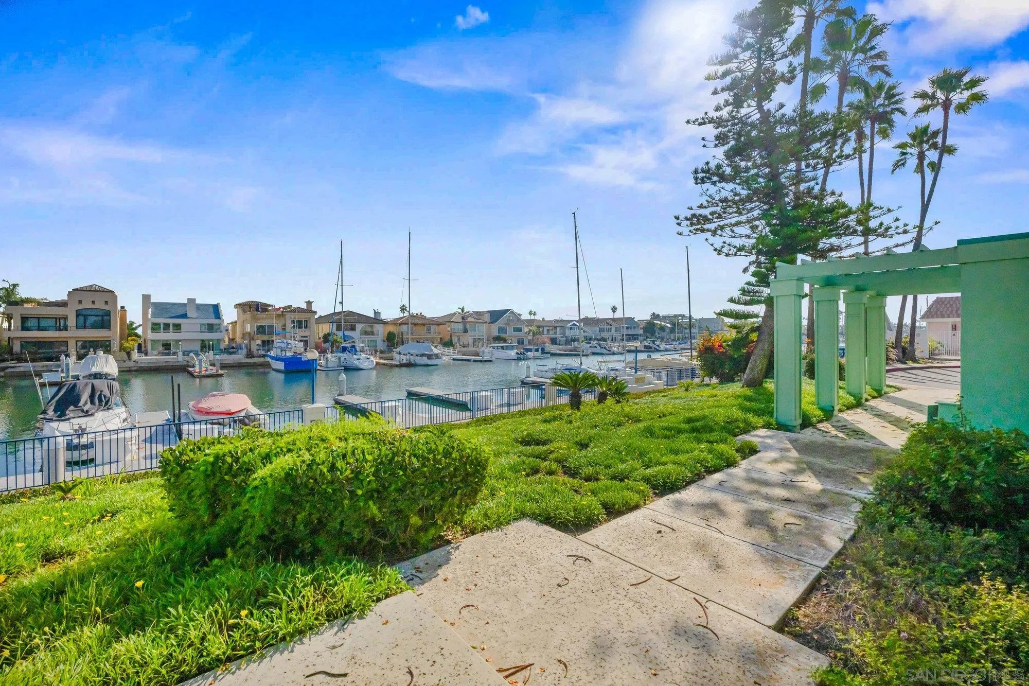 86 Half Moon Bend Coronado, CA 92118 - Photo 7 of 47