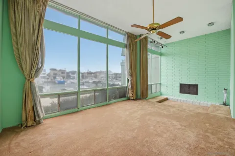 $2,100,000 | 86 Half Moon Bend, Coronado, CA 92118