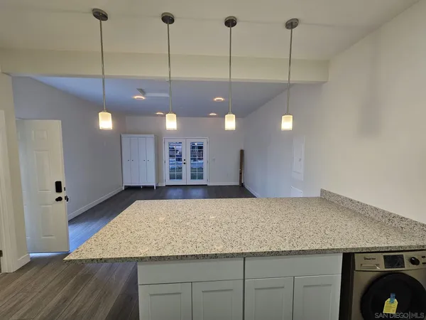 $1,900 | 2702 Grove Street, Unit 4, National City, CA 91950