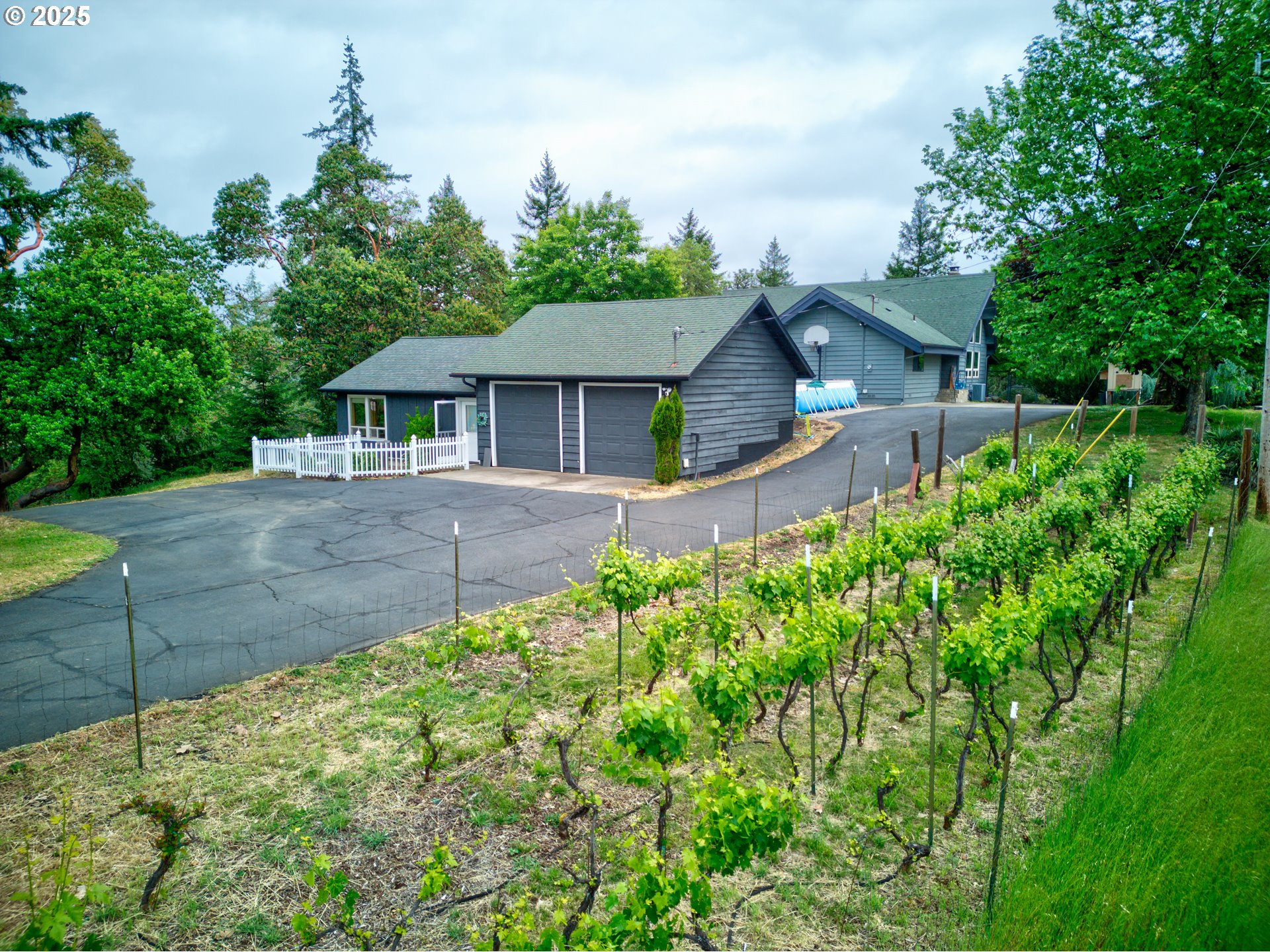 596 Sable Drive Roseburg, OR 97470 - Photo 8 of 48