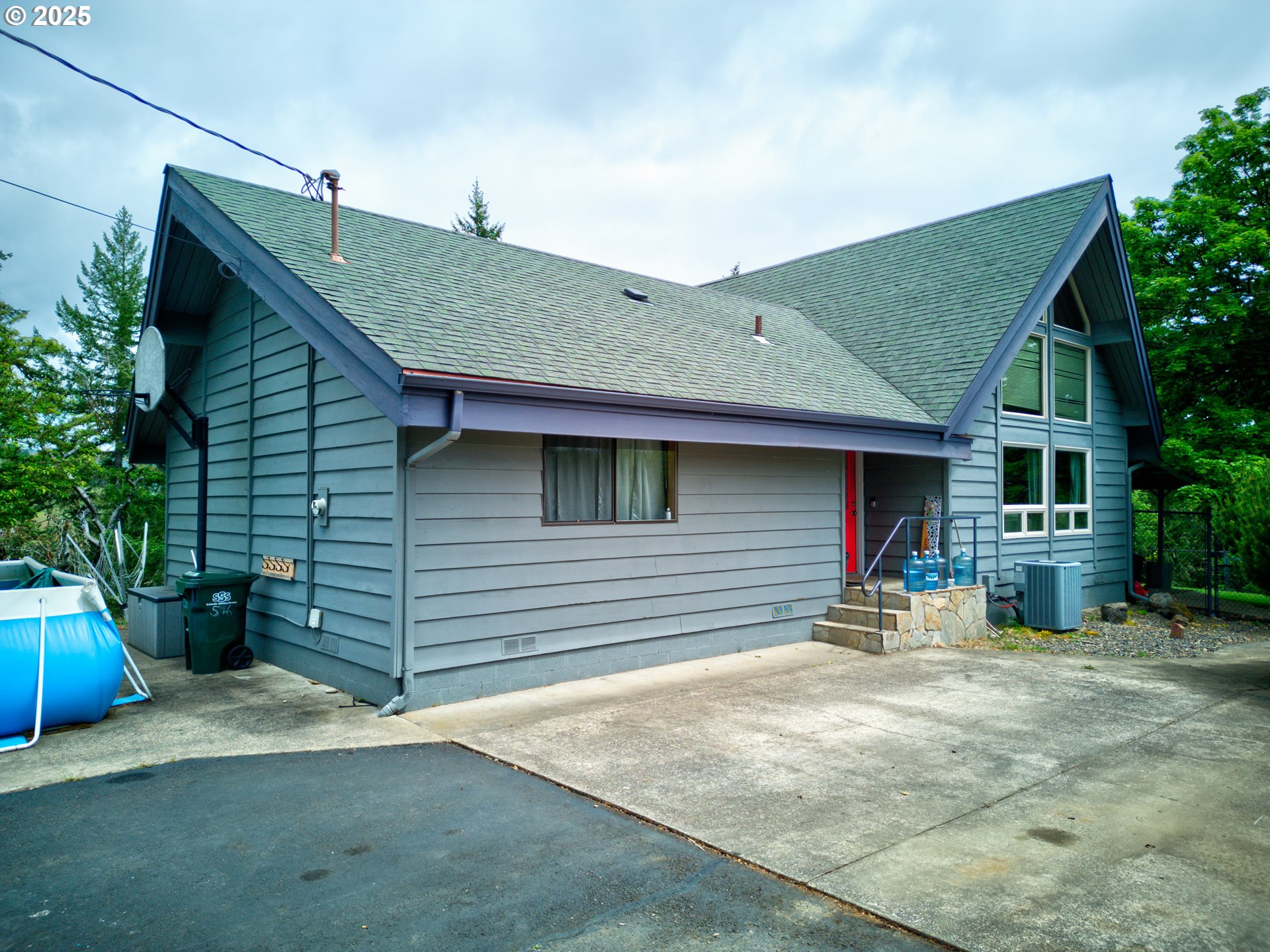 596 Sable Drive Roseburg, OR 97470 - Photo 9 of 48