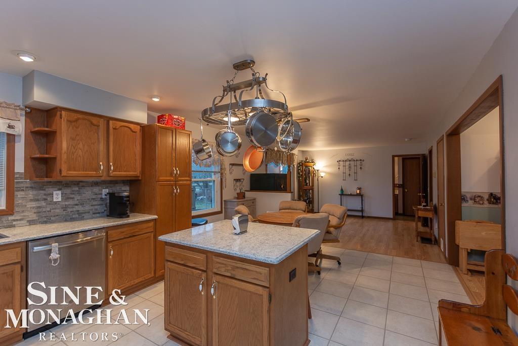 9549 Crawford Road Columbus, MI 48063 - Photo 6 of 35