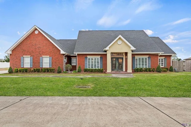 $380,000 | 313 Donald Drive, Thibodaux, LA 70301