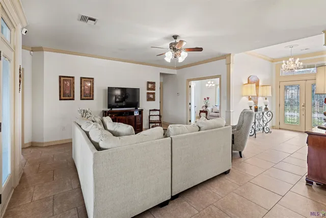 $380,000 | 313 Donald Drive, Thibodaux, LA 70301