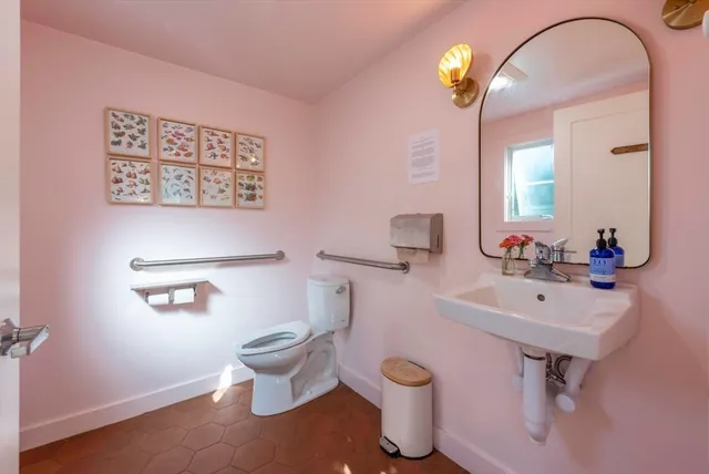 $695,000 | 162 Main Street, Essex, MA 01929