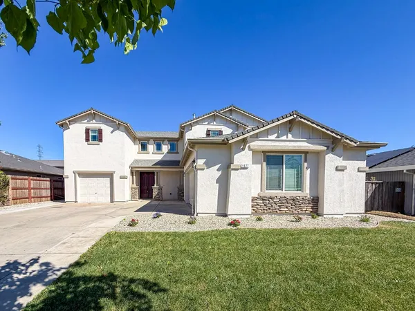 $569,900 | 1677 Brookglen Drive, Olivehurst, CA 95961