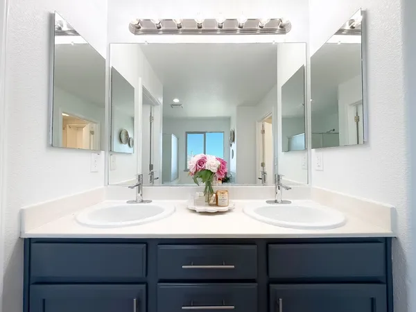 $569,900 | 1677 Brookglen Drive, Olivehurst, CA 95961