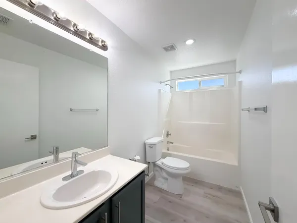 $569,900 | 1677 Brookglen Drive, Olivehurst, CA 95961